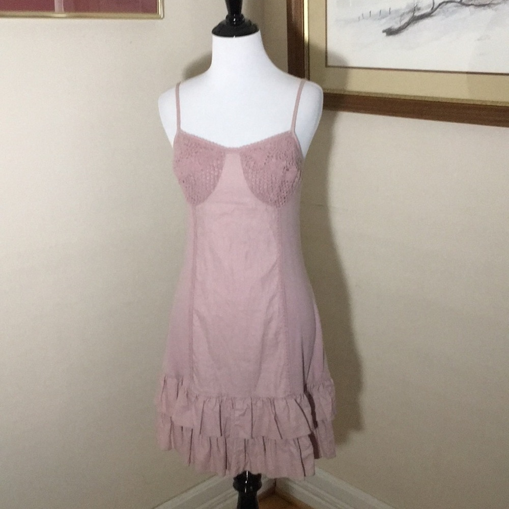 Moda International mauve midi dress. Size Small